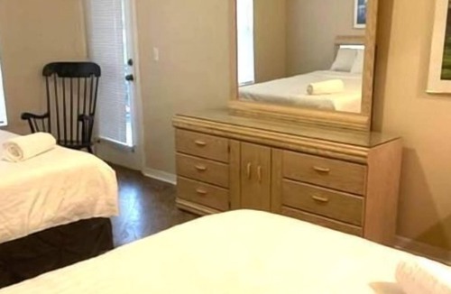 Port Saint Lucie Condo | 2 Bedroom Condo 431856 by Houzlet