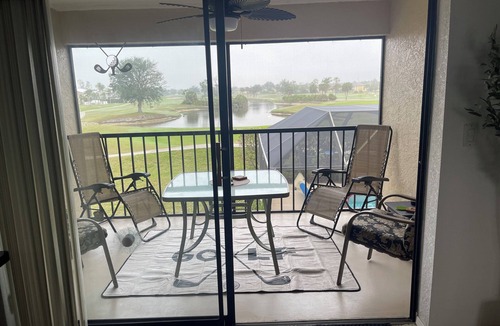Deep Creek Condo | 2-bedroom condo in adorable Punta Gorda with cool AC