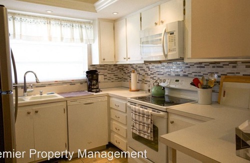 Palm River Estates Apartment | 2 Bedroom Single family 366614 by Houzlet