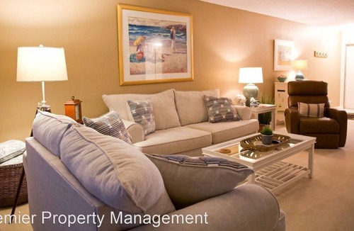 Palm River Estates Apartment | 2 Bedroom Single family 366614 by Houzlet