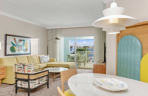 Doral Resort | 2 Bedroom Villa in Beautiful Doral CLOSE to Miami Beach