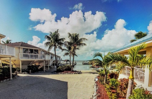 Marathon Villa | 2-bedroom villa in fantastic Marathon with WiFi, AC