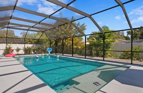 Bradenton House | 2 Homes, 2 Pools, 2 Game Rooms, Sleeps 21 | IMG