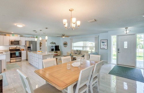 Yacht Club House | 2 Mi to Beach: Canal-Front Home in Cape Coral!