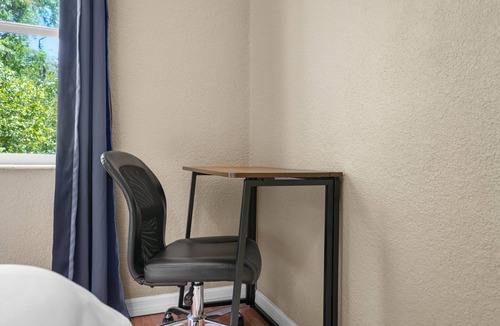 Ybor City House | 2 Miles From Downtown Tampa