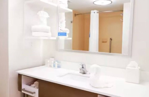 Wesley Chapel Hotel | 2 Queen Beds Standard Room | Breakfast & Comfort