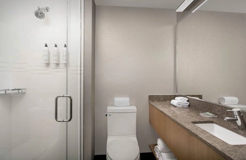 Queens Hotel | 2 Queen Suite | Marriott Queens | Subway nearby, Near Central Park | 2 Units