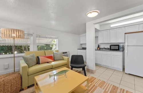 Little Torch Key Hotel | 2 Queen Suite w/Water Views, Pool & Beach Access | Breakfast Included