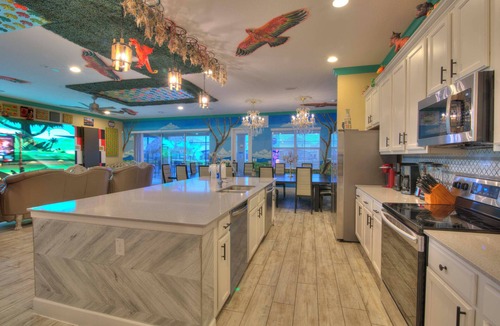Kissimmee House | 2 Side-by-side homes w Bowling, 1GB wifi, videowall TVs, ensuites, sleep 80