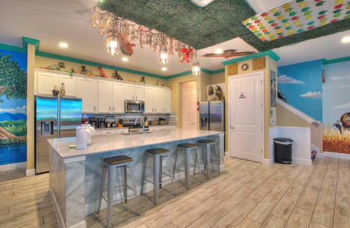 Kissimmee House | 2 Side-by-side homes w Bowling, 1GB wifi, videowall TVs, ensuites, sleep 80