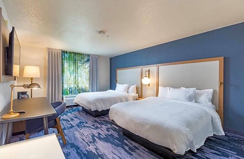 Temple Terrace Hotel | 2-Star Hotel ∙ Fairfield Inn and Suites by Marriott Tampa North