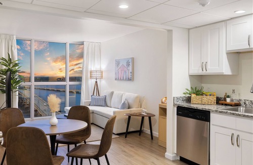Fort Myers River District Condo | 21st Floor Luxury Waterfront & Sunset Stay