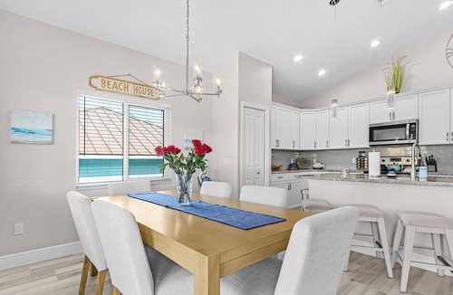 Fort Myers Beach House | 246 Sunset Oasis: Private Pool, Pet-Friendly, Sleeps 8