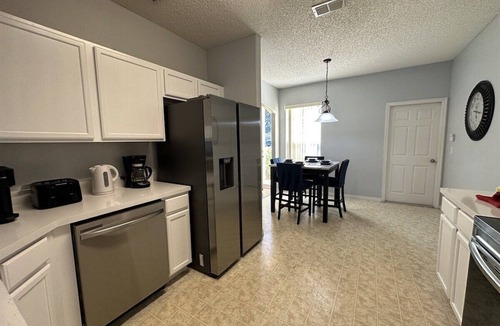 Sunset Ridge House | 25% Off Sunset Themed Retreat!