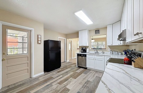 Tampa House | 2737 Bel Aire Circle