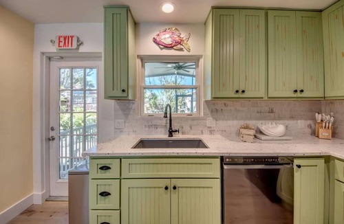 Fort Myers Beach House | 275 Ohio Charming Pool Home near the Beach