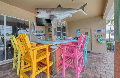 Caloosahatchee House | 2790 Sq Ft, Open Concept, One Story Gulf Access Home with Private Dock and 20,000 lb Boat Lift, 4 complimentary watercraft, Fenced Yard, Heated Pool, Children's and Adult Bikes, Fishing and Beach Gear, Family Ready and Dog Friendly!