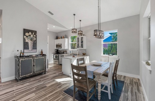 North Captiva House | 2B/2B Private Heated Pool, Golf Cart, Club Access, Games,