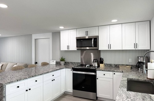 Englewood House | 2BR Coastal Beach & Boating Escape