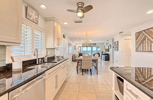 Whitney Beach Condo | 2BR King & Queen Gulf-front Luxury at Private Whitney Beach Longboat Key