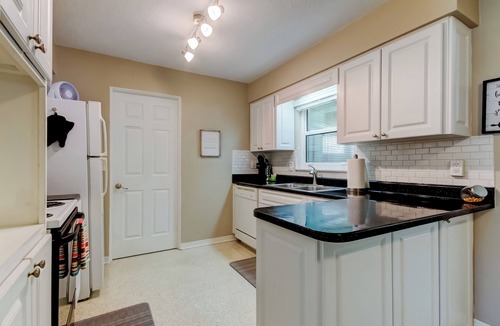 Boca Ciega Ridge House | 2Miles2GulfBeaches. Large Yard, Dog Friendly (Fee) Bonus Lounge/Kids Room