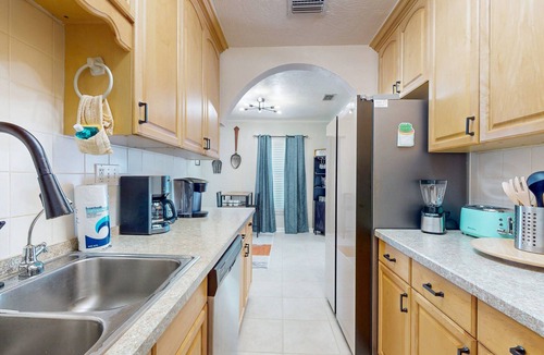 East Daytona Condo | 2nd Floor Beachside Duplex Retreat – Dog-Friendly & Steps to Sand