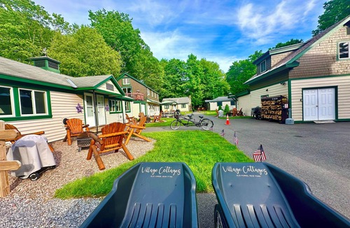 Town of Webb Cottage | 2nd Floor Loft with kitchen, bath and designated work space