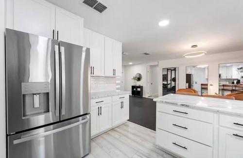Lakeland House | 3/2 Beautiful Pool Home + Garage + Pet Friendly