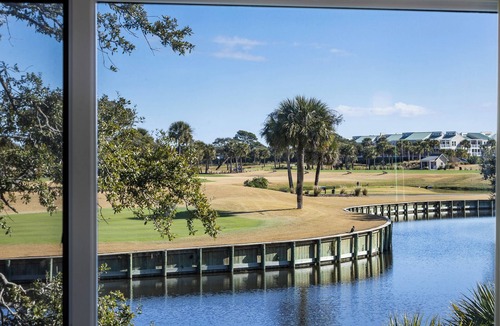Spinnaker Beachhouses House | 3-5 Min walk to Seabrook beaches with Golf & Lagoon views! Amenity Card included