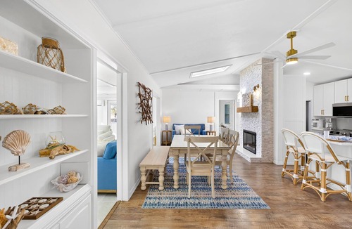 Sanibel House | 3-Bedroom, 3-Bath Private Home in Sanibel Steps to Beach 1 Week Minimum Rental