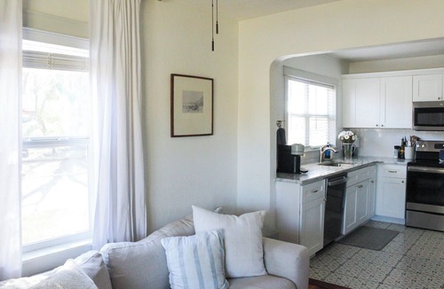 Lakeland House | 3-bedroom centrally-located house in charming Lakeland with AC, king bed.