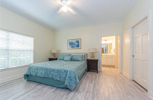 Boulevard Village and Tennis Condo | 3 Bedroom Condo 431208 by Houzlet