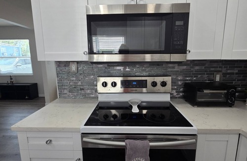 Gulfport House | 3-bedroom house in charming Gulfport close to beach with WiFi, AC. Book now