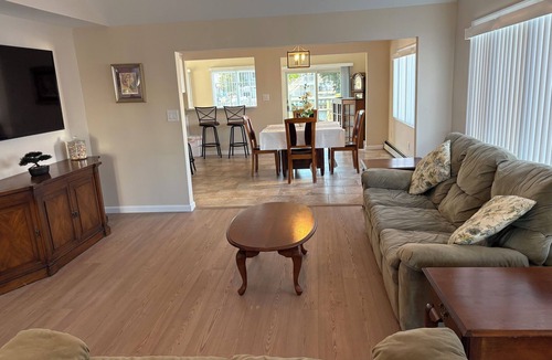 Point Pleasant - Toms River House | 3-bedroom house in lovely Toms River with AC and comfort