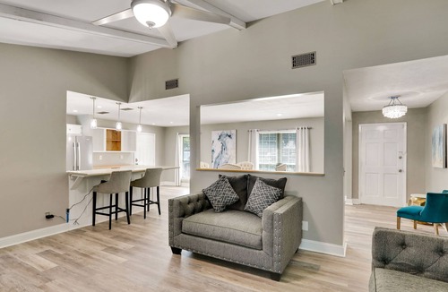 Savannah House | 3-Bedroom House - Perfect for Your Next Vacation!