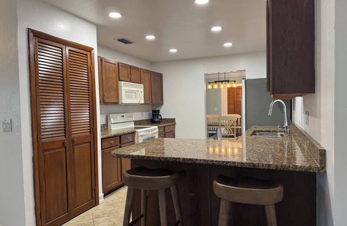 Biggar House | 3-bedroom house with AC in charming Fort Myers