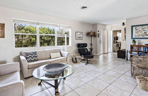 North Palm Beach Apartment | 3 Bedroom Single family 321376 by Houzlet