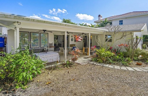 North Palm Beach Apartment | 3 Bedroom Single family 321376 by Houzlet