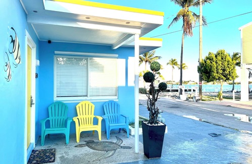Little Venice House | 3-bedroom turtle theme house in Little Venice, Marathon with ocean view