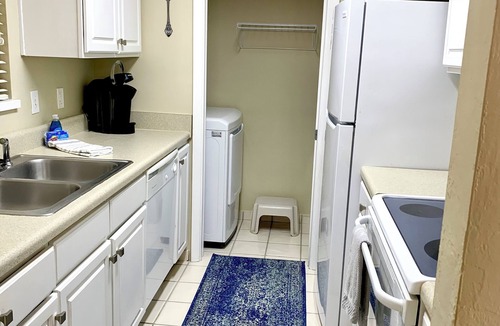 South Island Condo | 3 BR, 2 bath Condo. Large heated pool!