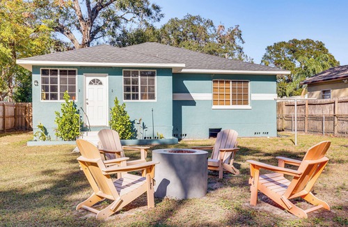 Tampa Cottage | 3 Mi to Dtwn: Tampa Cottage w/Fire Pit!