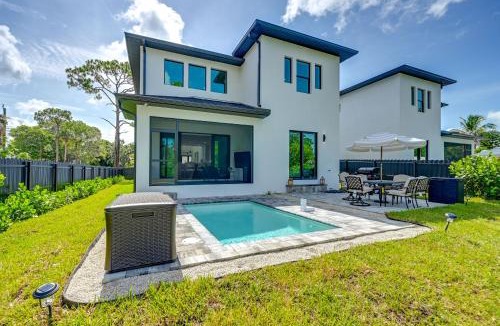 East Naples House | 3 Mi to Naples Beach: Luxurious Home w/Pool!