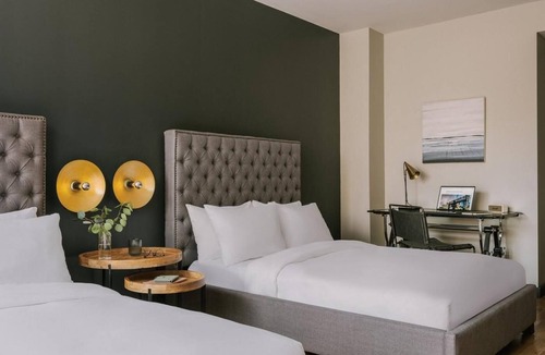 Queens Hotel | 3 Modern Urban Units | Close to Subway & Central Park | Rooftop Terrace