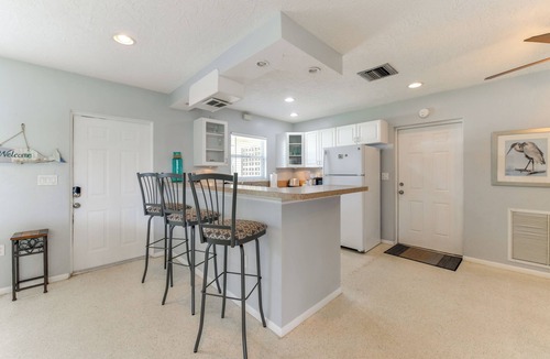 Sarasota House | 30-Day Retreat Near Siesta Key | Pet Friendly