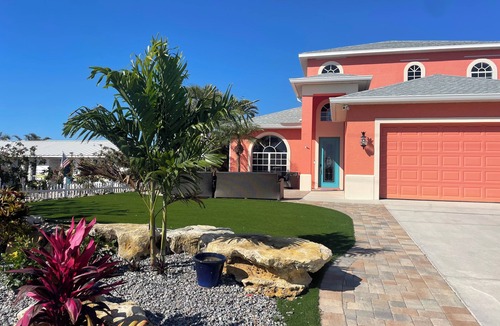 Saint James City House | 3634 Bayview Avenue (Paradise): 3 BR, 2.5 BA House in Saint James City, Sleeps 8