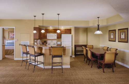 Lake Buena Vista Resort | 3BD/Orlando near Disney - Full Kitchen, Private Living Area