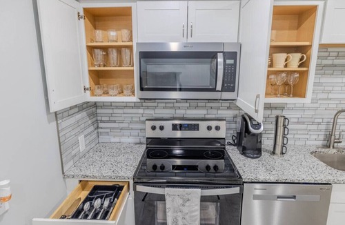 Bonita Springs House | 3Bdr Villa, Pool in the heart of Bonita Springs