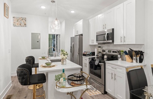 North Philadelphia West Apartment | 3Beadroom, 2Bathroom Luxurious Green Oasis with FREE Parking & Private BackPatio