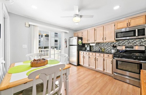 Beach Haven Apartment | *3rdtoBeach*BIG DISCOUNTS SUMMER WEEKS*Heart of BEACH HAVEN*Across Veterans PRK
