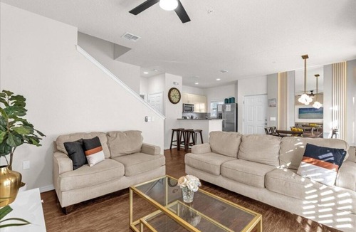 Kissimmee House | 4 BD/3 BA/Lucaya Village (25-108)